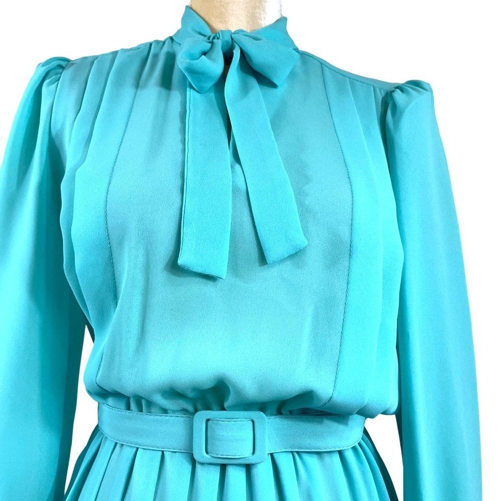 70s Vintage Mavinette Teal Green Semi Sheer Crepe Pleated Dress with Belt Sz 12 - Picture 4 of 8